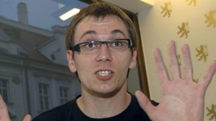 ON-LINE: Jaký je film Ženy v pokušení? Ptali jste se režiséra
