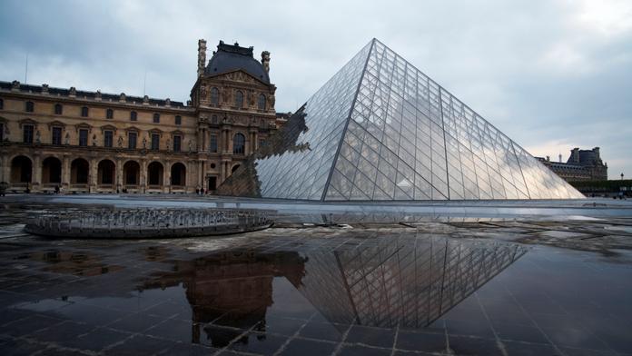 Pařížská galerie Louvre