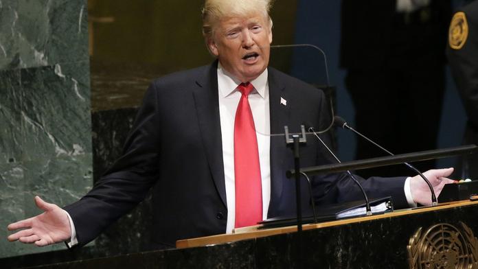 Trump varuje před islamisty a migranty z "Československa"