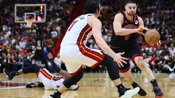 NBA zná poslední účastníky play-off. Šestinásobní šampioni jsou z kola venku