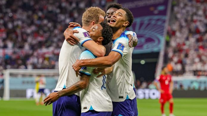 ON-LINE z MS ve fotbale, 6. den: Írán vyzrál na Wales, Anglie remizovala s USA
