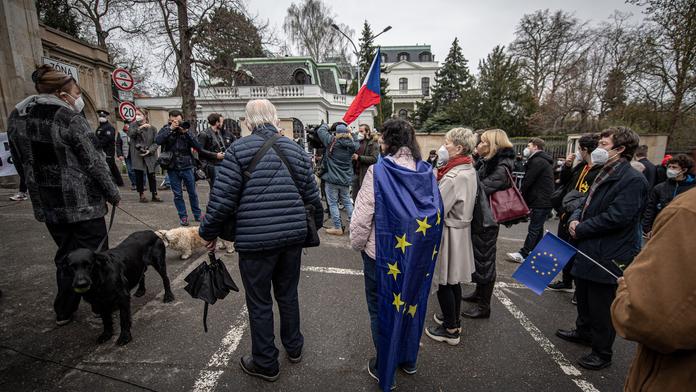 Manželský pár s českým pasem provozoval v Řecku hotel, který sloužil jako základna pro agenty GRU