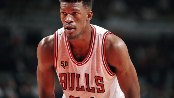 Butler nastřílel 53 bodů a dovolil snaživým Sixers jen prodloužení