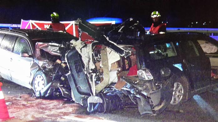 Mladík v audi nevybral zatáčku, při čelní srážce zemřel spolujezdec