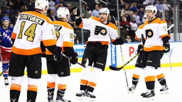 Voráček zařídil výhru Flyers na ledě Rangers, trefil se i Polák