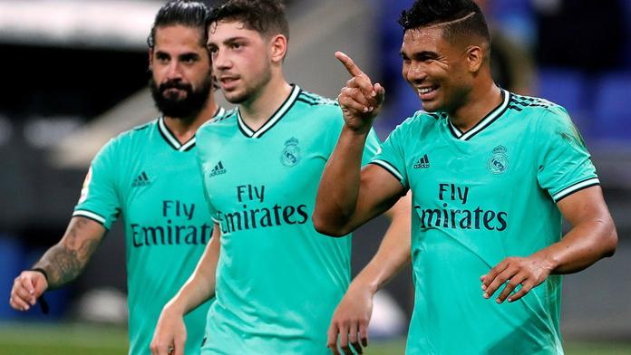 Real Madrid využil zaváhání Barcy, po výhře jde do čela LaLigy