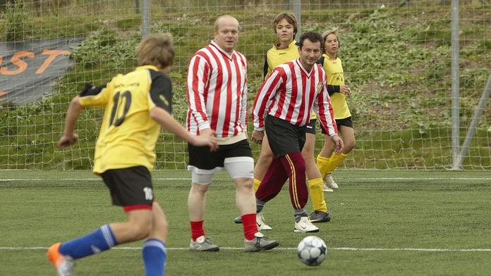 Tým Okresního přeboru se utkal s malými fotbalisty