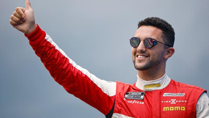 EuroNASCAR: Hezemans a Day se stali mistry Evropy. Doubek 3. místo neudržel