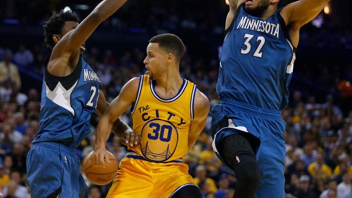 Golden State doma zažilo šok: Na Warriors vyzrál poslední tým!
