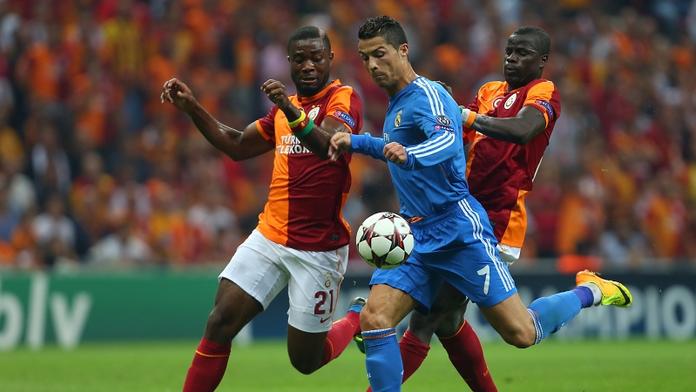Smím prosit? Ronaldo pozval obránce na taneček a pak zavěsil