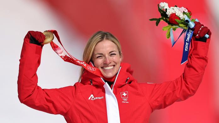 Lara Gutová-Behramiová se zlatou olympijskou medailí