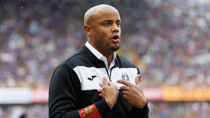 Kompany v druhé lize zaujal. Teď ho chce na lavičku Tottenham