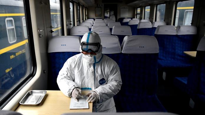 Co zvedá riziko úmrtí na koronavirus? Vědci zveřejnili podrobnou statistiku