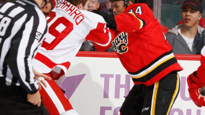 Hudler byl na roztrhání. Body pomohl k výhře a takhle se rval!