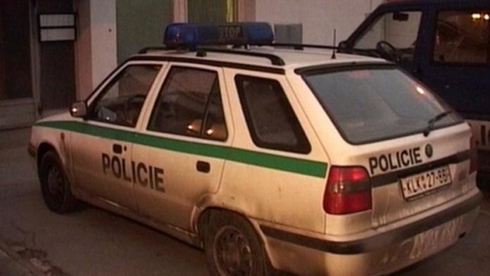 Do fiatu se narvalo 27 lidí
