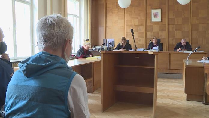 30 měsíců za krádež cukroví je moc. Soud zmírnil tresty v nouzovém stavu 