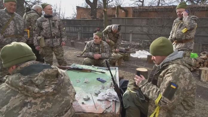 Velký problém ukrajinské armády. Z boje dezertují tisíce vojáků