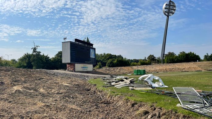 Poznáte stadion na obrázku? Demolice starého svatostánku je v plném proudu
