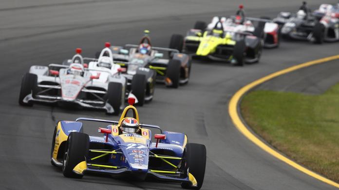 V Poconu dominoval Rossi a zdramatizoval šampionát IndyCar