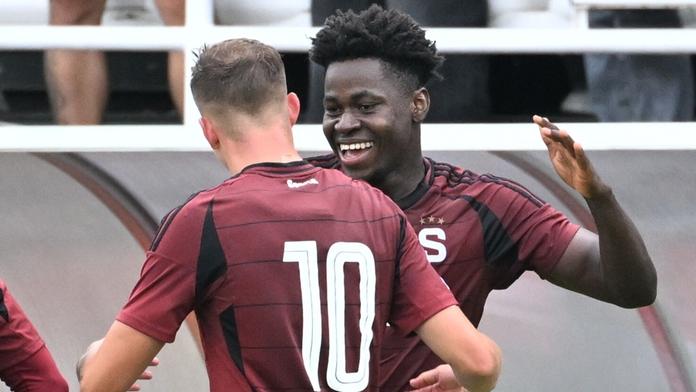 První letošní derby pro Spartu. Nepomohly ani hvězdy Slavie