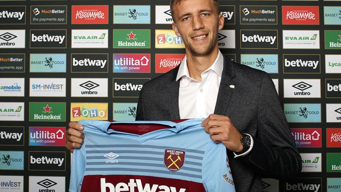 Kam se Souček vrtnul? West Ham podle fanoušků zažívá nejhorší období