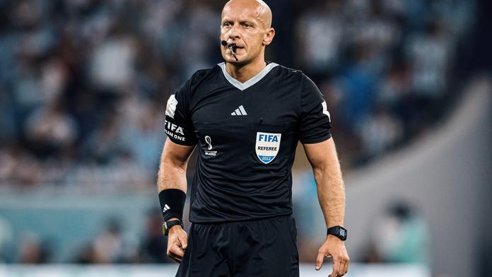 Letos pískal derby pražských S, teď je blízko finále MS. Polák je prý favoritem