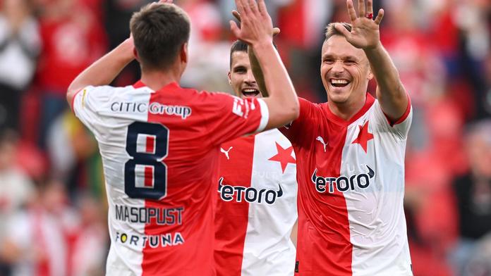 Skvělý Tecl sestřelil Dynamo a Slavia je opět první, Baník po měsíci vyhrál