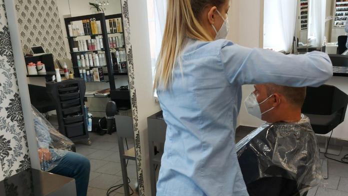 Kadeřníci se bouří. Aktuální pravidla podle nich nejsou spravedlivá