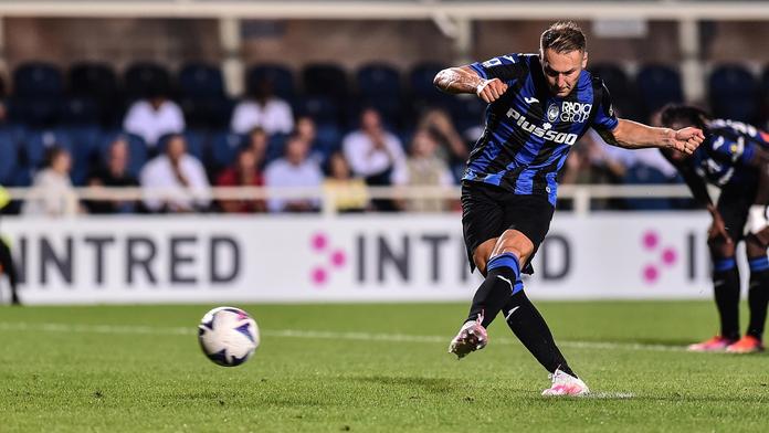 Koopmeiners nastřílel hattrick a Atalanta se tak dostala do čela Serie A
