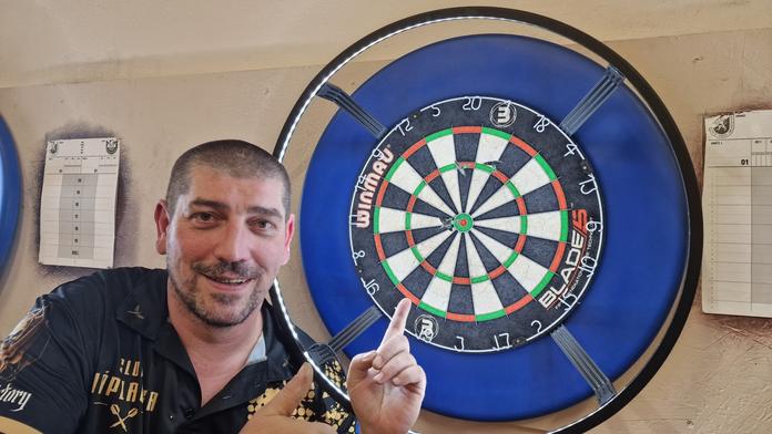 Křivka vypadl na European Tour v 1. kole. Překvapil netradičním zavíráním