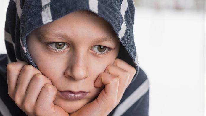 Přibývá dětí s depresemi. Psycholog radí rodičům, jak tomu zabránit