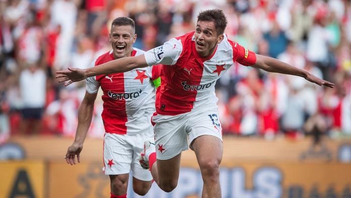 Slavia vyhrála v Budějovicích a je první, Plzeň přišla o výhru v poslední minutě