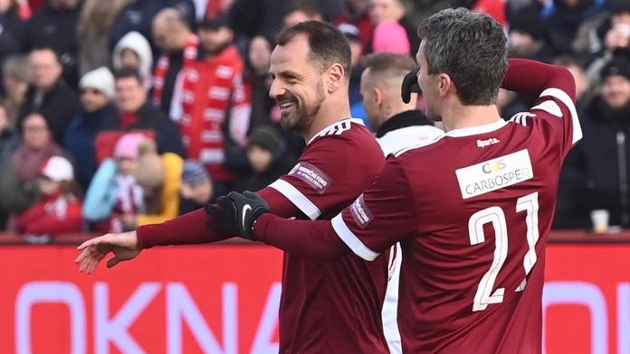 Sparťané jsou králi silvestrovského derby, vyhráli obě utkání