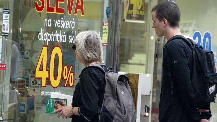 Nový web slibuje MEGASLEVY až 90 % za skupinové nákupy