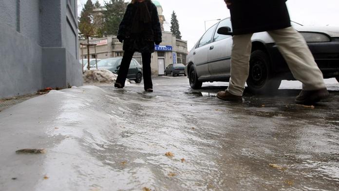 VÝSTRAHA! Pozor na LEDOVKU, varují celé Česko meteorologové