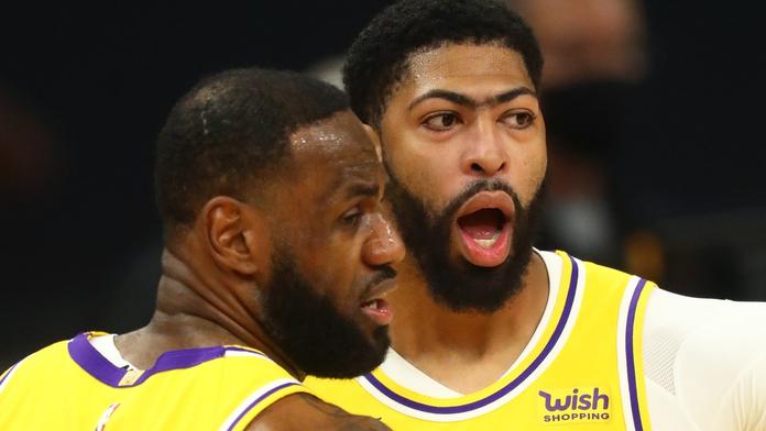 Blíží se konec "temna" v Lakers? První z hvězd se vrací k tréninku