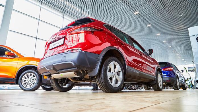 Už i Nissan definitivně mizí z Ruska. Fabriku prodá za euro a přijde o miliardy