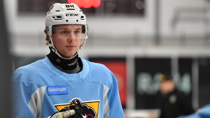 IIHF reaguje. Zavádí nákrčníky, budou povinné i na MS