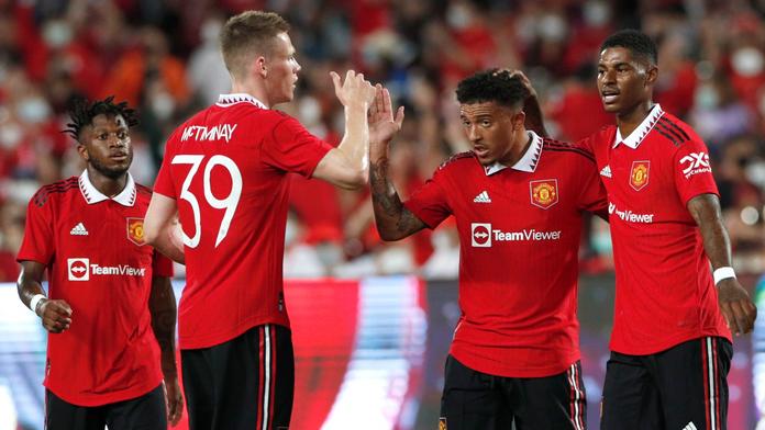 První výhra nového trenéra. United bez Ronalda přejeli Liverpool 4:0