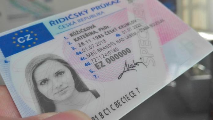 Jak si vyřídit řidičák bez návštěvy úřadu? 10 nejčastějších otázek a odpovědí