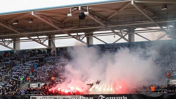 Velký přešlap: Německý klub při zápase uctíval neonacistu!