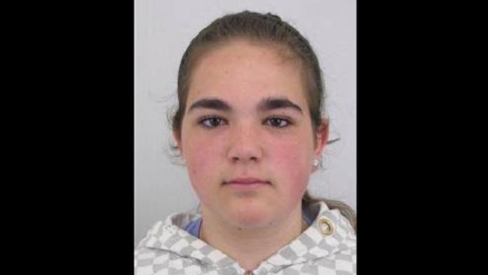 Třináctiletá Nikolka se nevrátila domů! Policisté prosí o pomoc