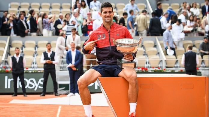 Djokovičův jubilejní grandslam: Gratuluje mu velký rival i fotbalová legenda