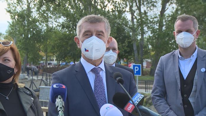 Registrace k očkování pro starší 16 let se spustí 4. června, oznámil Babiš