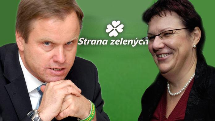Zelení vyloučili poslankyně - rebelky. Bursík za to schytal pískot