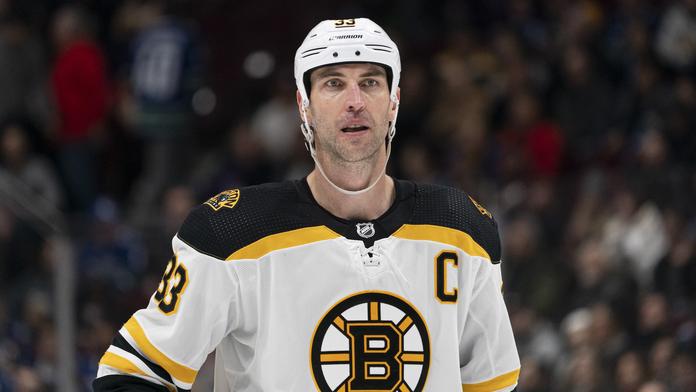 Den návratů. Dojemná pocta pro obra Cháru. Toto mu Bruins připravili!