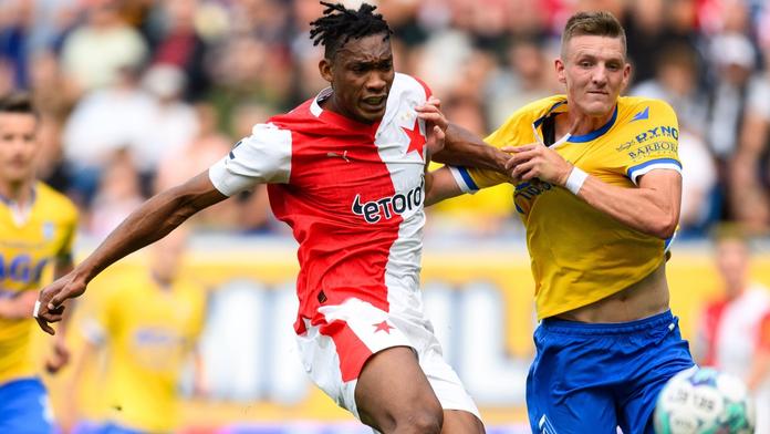Mohamed Tijani ze Slavie a teplický obránce Štěpán Chaloupek