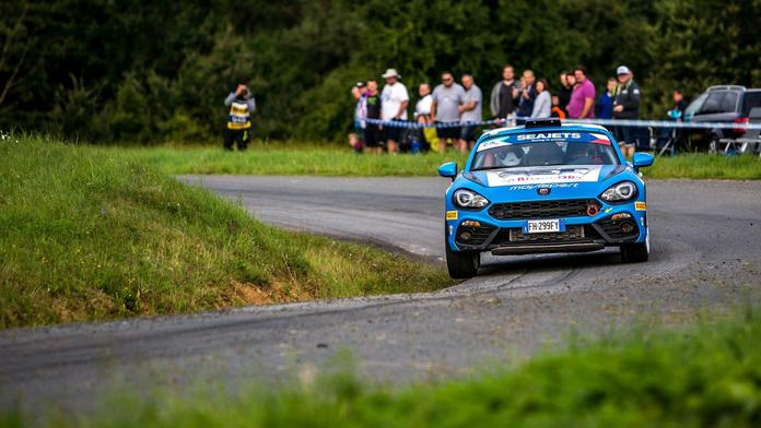 Děsivá nehoda na zlínské rally: Z auta zbyla jen hromada plechů! VIDEO