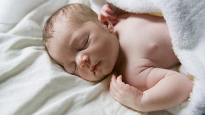Lukáška našli v babyboxu i s dopisem od nešťastné maminky. Vše mu vysvětlila