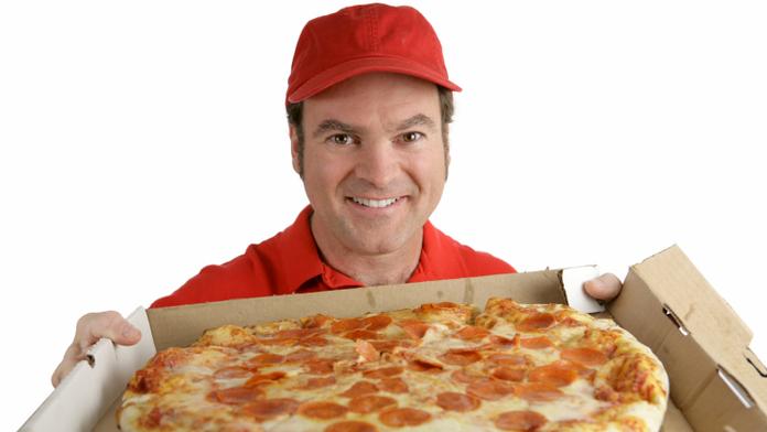 HLADOVÍ LUPIČI: Maskovaní muži na Pardubicku přepadli poslíčka s PIZZOU